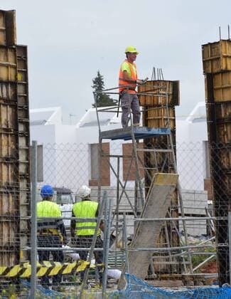 Contraction workers return to work after the end of the ban during confinement amid the outbreak of coronavirus disease COVID 19 in SEVILLE, Spain, April 13, 2020 Cordon Press