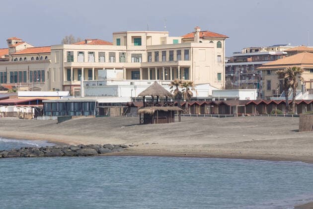 Rome: Empty beaches at Ostia on Easter Monday On Easter Monday, April 13, 2020, during the lockdown for the Covid-19 pandemic, in Ostia, near Rome, the beaches, which in recent years were full of people, today are empty Roma Italy Copyright: MatteoxNardone