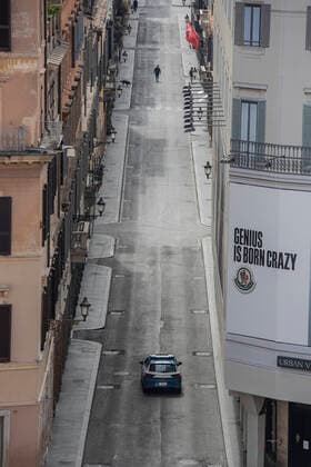 Coronavirus emergency in Rome Empty street in the city centre during Coronavirus (Covid-19) emergency in Rome. Rome Italy Italy Copyright: DavidexFracassi