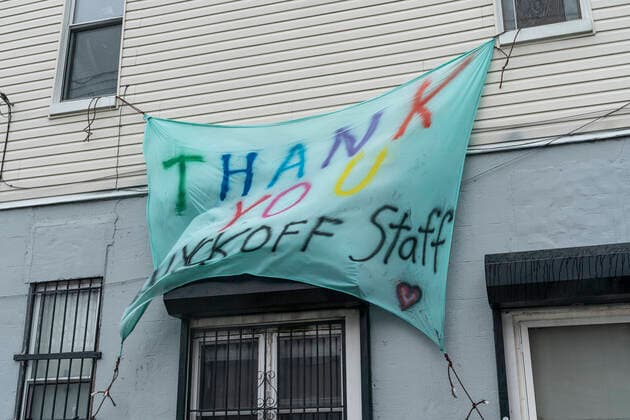 Live in NYC amid COVID-19 pandemic Makeshift thank you sign seen across of Wyckoff Heights Medical Center amid COVID-19 pandemic New York New York United States Copyright: LevxRadin