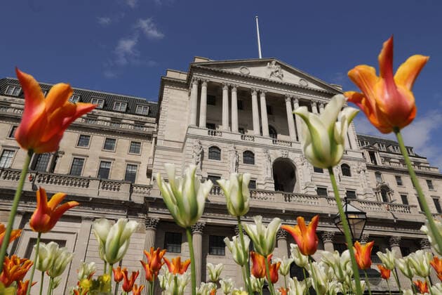 (200413) -- LONDON, April 13, 2020 (Xinhua) -- Photo taken on April 13, 2020 shows a general view of the Bank of England in London, Britain. Britain s gross domestic product (GDP) could fall by 25 to 30 percent in the second quarter amid the COVID-19 pandemic, British Chancellor of the Exchequer Rishi Sunak said during the weekend, according to local media reports. (Photo by Tim Ireland Xinhua) BRITAIN-LONDON-COVID-19-ECONOMY 