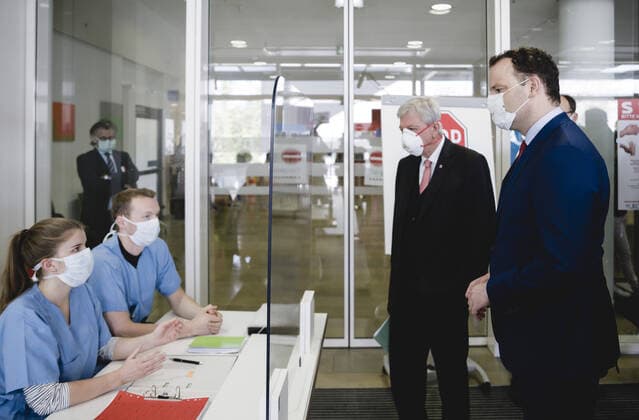 Federal Minister of Health Jens Spahn CDU during a visit to the University Hospital Giessen on 14 04 2020 Giessen Germany Copyright: xXanderxHeinl photothek.netx