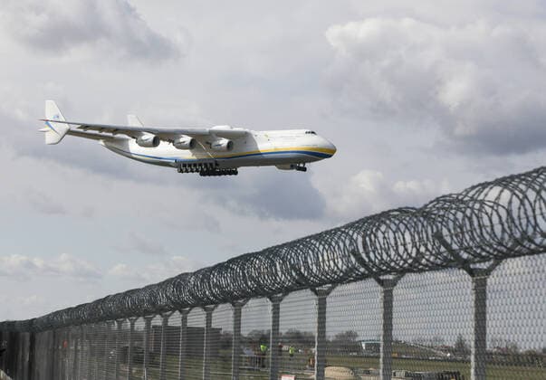 World s biggest plane brings personal protective medical equipment from China to Poland amid coronavirus pandemic The world s biggest airplane - lone extant Antonov An-225 Mriya arrives at the Chopin Airport on April 14, 2020 in Warsaw, Poland. It carries medical supplies from China including 7 million face masks and several hundred thousand protective suits, to help Poland during the ongoing outbreak of the COVID-19. EN_01424613_0022 
