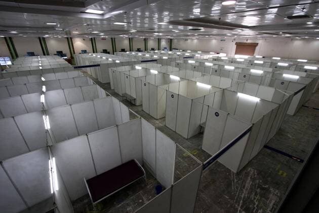 India: Quarantine center in Chennai Quarantine center at the Chennai Trade Center has been prepared by the Chennai Corporation for COVID-19 patients. Chennai Tamilnadu India Copyright: AshxLey
