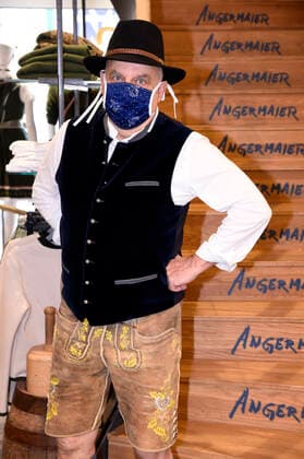 Axel Munz in his shop Trachten Angermaier , which is closed due to the Corona crisis The Trachten Online Shop of Angermaier is still in operation Munich, 14 04 2020 Foto:xS.xAdamx xFuturexImage