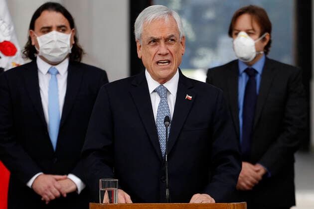 Santiago, April 14, 2020 The President of the Republic, Sebastian Pinera, accompanied by the Minister of Education, Raul Figueroa, holds a meeting with the president of the National Council of Television, Catalina Parot,  Copyright: DRAGOMIRxYANKOVIC ATONxCHILE