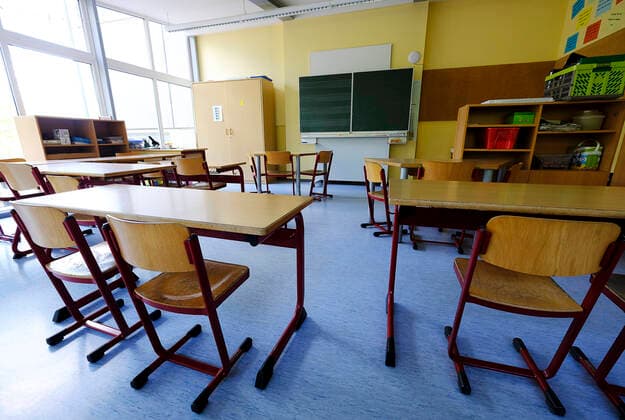 Germany Rhineland-Palatinate Wolfstein Primary School Am Königsberg Empty classrooms in the corona crisis Corona