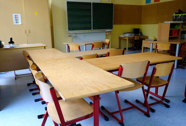 Germany Rhineland-Palatinate Wolfstein Primary School Am Königsberg Empty classrooms in the corona crisis Corona