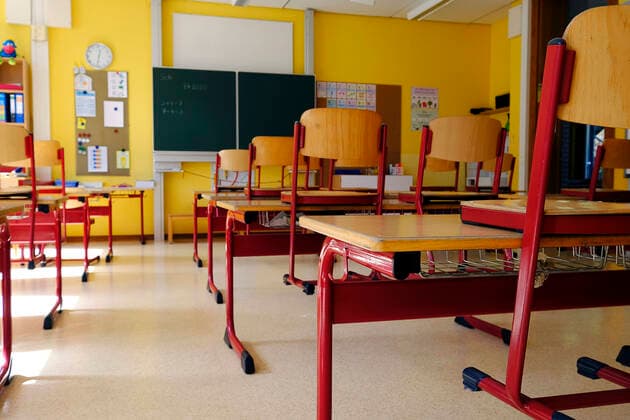 Germany Rhineland-Palatinate Wolfstein Primary School Am Königsberg Empty classrooms in the corona crisis Corona