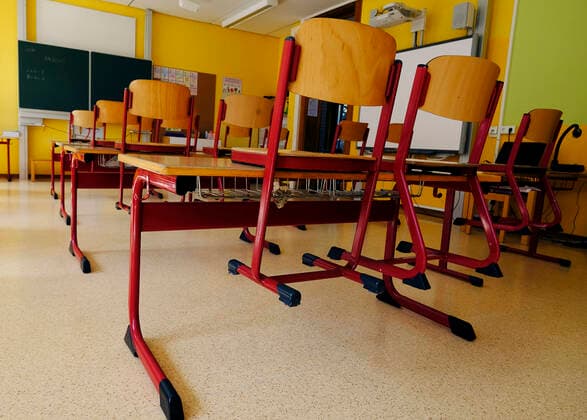 Germany Rhineland-Palatinate Wolfstein Primary School Am Königsberg Empty classrooms in the corona crisis Corona
