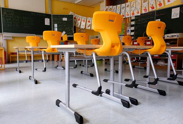 Germany Rhineland-Palatinate Wolfstein Primary School Am Königsberg Empty classrooms in the corona crisis Corona