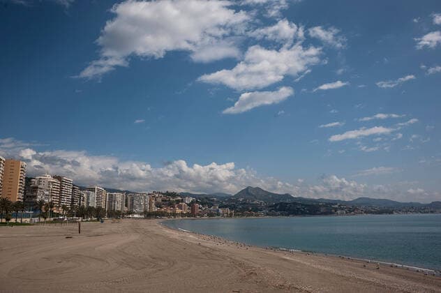 April 14, 2020, Malaga, Spain: Malagueta beach closed due to the confinement regulations amid coronavirus outbreak..Spaniards get back to their jobs after finishing the standstill of all work activities and services not essential due to the alarm state caused by the outbreak of coronavirus disease (COVID-19) in Spain. Malaga Spain - ZUMAs197 20200414_zaa_s197_079 Copyright: xJesusxMeridax