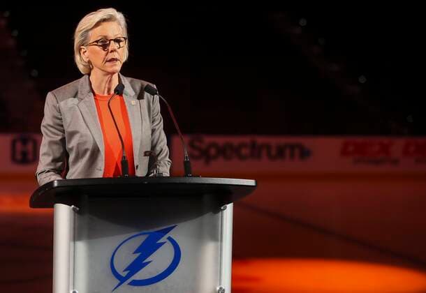 April 14, 2020, Tampa, Florida, USA: Tampa Mayor Jane Castor unveils emergency relief fund.One Tampa, supported by the Tampa Bay Lightning, the Bucs and the Rays, at center ice at Amalie Arena on Tuesday, April 14, 2020 in Tampa. The program will aid needy residents and small businesses during the coronavirus crisis. Tampa USA - ZUMAs70_ 20200414_zan_s70_006 Copyright: xDirkxShaddx
