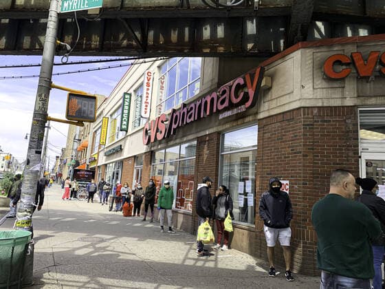 April 14, 2020, International, Brooklyn New York USA: (NEW) Covid-19:Movement in Brooklyn.. April 14,2020,Brooklyn,New York,USA:There is long queue everywhere in Brooklyn to enter post office,stores amid Coronavirus pandemic.People are also keeping distance while on the queue. ..Credit: Thenews2 International - ZUMAn293 20200414_znp_n293_007 Copyright: xNiyixFotex