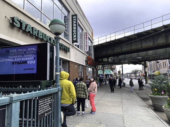 April 14, 2020, International, Brooklyn New York USA: (NEW) Covid-19:Movement in Brooklyn.. April 14,2020,Brooklyn,New York,USA:There is long queue everywhere in Brooklyn to enter post office,stores amid Coronavirus pandemic.People are also keeping distance while on the queue. ..Credit: Thenews2 International - ZUMAn293 20200414_znp_n293_008 Copyright: xNiyixFotex