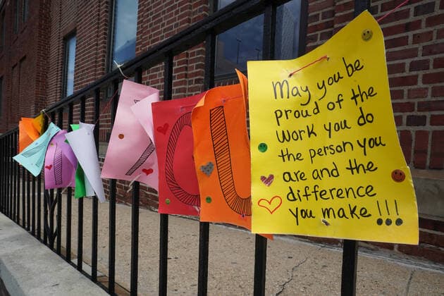 April 14, 2020, New York, NY, USA: A sign thanking the staff hangs from a railing at Brooklyn Hospital Center in the Borough of Brooklyn on April 14, 2020 in New York. New York USA - ZUMAb148 20200414_zap_b148_080 Copyright: xBryanxSmithx