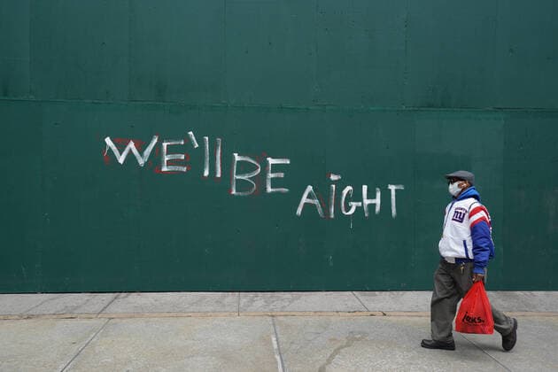 News Bilder des Tages April 14, 2020, New York, NY, USA: A graffiti message saying Ã¢â‚¬oeweÃ¢â‚¬â ¢ll be arightÃ¢â‚¬â ¢ tagged on wall in Chelsea on April 14, 2020 in New York. New York USA - ZUMAb148 20200414_zap_b148_109 Copyright: xBryanxSmithx