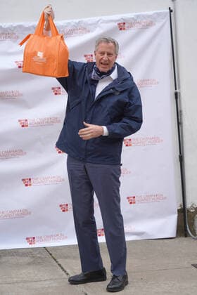 April 14, 2020, New York, New York, USA: Mayor BILL DI BLASIO holds a press conference at The Campaign Against Hunger Food Pantry,.Brooklyn, NY.April 14, 2020.Photos by Sonia Moskowitz. New York USA - ZUMAm334 20200414_zep_m334_001 Copyright: xSoniaxMoskowitzxGordonx