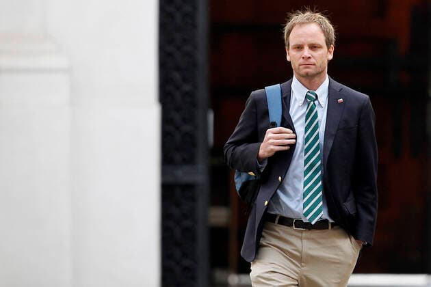 Santiago, April 15, 2020 The Undersecretary of Healthcare Networks, Raul Zuniga, arrives at the Palacio de La Moneda to participate in a new meeting of the coronavirus emergency committee Dragomir Yankovic Aton Chile, Santiago Chile Aton 411980  Copyright: DRAGOMIRxYANKOVIC ATONxCHILE