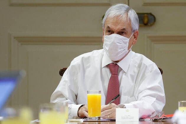 Santiago, April 15, 2020 The President of the Republic, Sebastian Pinera, heads a new meeting of the Emergency Committee for Coronavirus Pool Photography ViaAton Chile, Santiago Chile Aton 411986  Copyright: POOLxFOTOGRAFICO VIAATONxCHILE