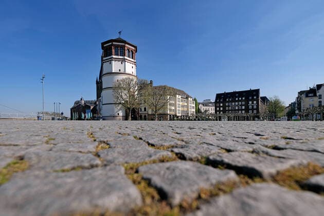 Empty streets in Düsseldorf during the Corona crisis, Burgplatz