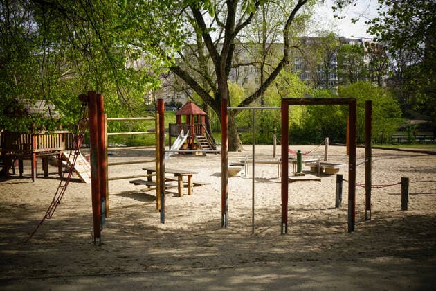 16 04 2020,Berlin,Germany,GER,the city at the time of the Corona pandemic Large playground at Lietzensee All playgrounds in Berlin are currently closed due to the pandemic
