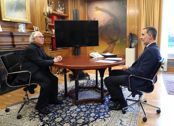 16-04-2020 Spain King Felipe during a meeting with Manuel Castells at Zarzuela palace in Madrid, Spain .  Copyright: xPPEx