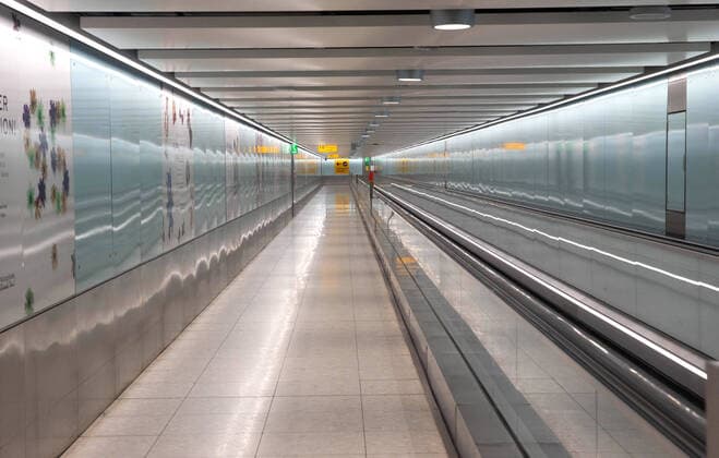 . 19 04 2020. London, United Kingdom. An empty travelator at Terminal 2 Quiet at Heathrow Airport. Heathrow Airport. Very few passengers at the World s second busiest airport as travel is severly disrupted by the Coronavirus.  xMarkxThomasx xi-Imagesx IIM-21036-0004
