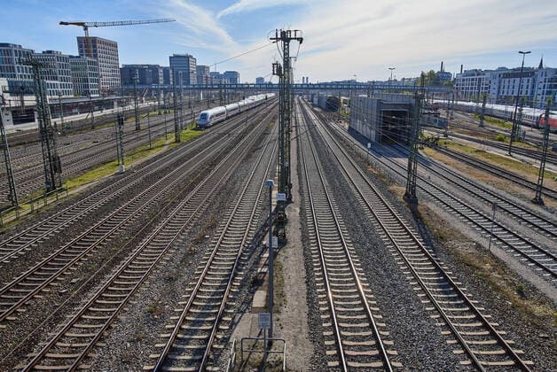 Munich, Germany, April 15, 2020. Nearly empty tracks to the Deutsche Bahn main railway station due to the Corona virus disease (COVID-19) on April 15, 2020 in Munich, Germany.