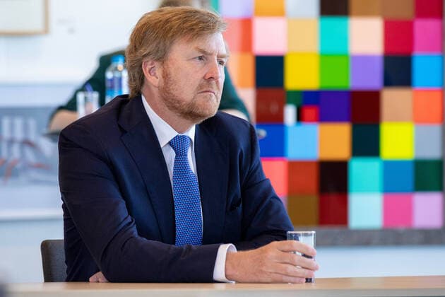 21-04-2020 Amsterdam King Willem-Alexander visited the UWV, Het Uitvoeringsinstituut Werknemersverzekeringen, in the context of the coronavirus outbreak COVID19 in Amsterdam. The UWV, The Employee Insurance Agency  Copyright: xPPEx