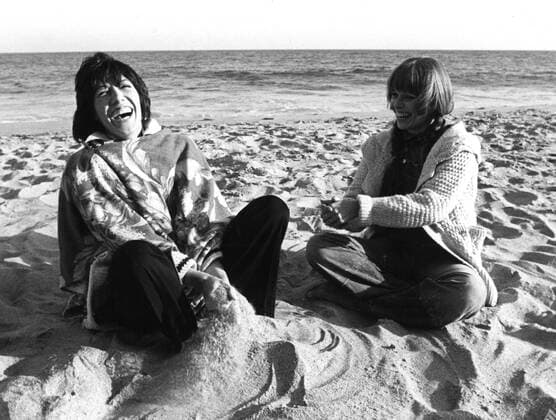 PEOPLE, Lily Tomlin, Louise Lasser, 1976 Courtesy Everett Collection !ACHTUNG AUFNAHMEDATUM GESCHÃ„TZT! PUBLICATIONXNOTxINxCANxCHNxFRAxITAxJPNxNORxPOLxRUSxESPxUKxUSA Copyright: xCourtesyxEverettxCollectionx TBDPEOP EC001