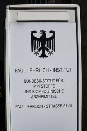 22 04 2020, xmkx, Coronavirus, Paul Ehrlich Institute Federal Institute for Vaccines and Biomedical Drugs, Langen Hessen Germany DE Paul Ehrlich Institute