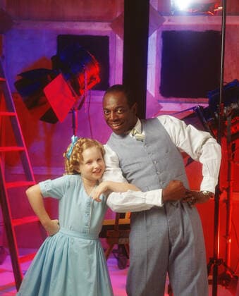 CHILD STAR: THE SHIRLEY TEMPLE STORY, Ashley Orr, Hinton Battle, 2001 Courtesy Everett Collection !ACHTUNG AUFNAHMEDATUM GESCHÃ„TZT! PUBLICATIONXNOTxINxCANxCHNxFRAxITAxJPNxNORxPOLxRUSxESPxUKxUSA Copyright: xCourtesyxEverettxCollectionx TCDCHST EC006