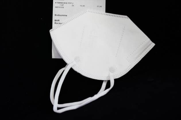 From calendar week 18 onwards, masks are compulsory in almost all federal states Respiratory masks FFP 2 are recommended The Robert Koch Institute RKS recommends FFP2 masks and FFP3 masks for the treatm