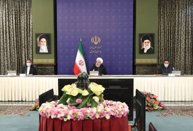 Bilder des Jahres 2020, News 04 April News Themen der Woche KW17 April 22, 2020, Tehran, Iran: Iranian President, HASSAN ROUHANI, speaks on the fall in oil prices due to the coronavirus (COVID-19) pandemic during a cabinet meeting in Tehran, Iran. Tehran Iran - ZUMAi98_ 20200422_zih_i98_006 Copyright: xIranianxPresidencyx