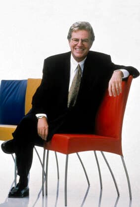JERRY SPRINGER SHOW, Jerry Springer, 1991- Courtesy Everett Collection !ACHTUNG AUFNAHMEDATUM GESCHÃ„TZT! PUBLICATIONXNOTxINxCANxCHNxFRAxITAxJPNxNORxPOLxRUSxESPxUKxUSA Copyright: xCourtesyxEverettxCollectionx TSDJESP EC009