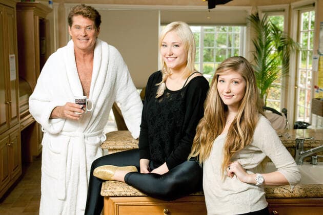 THE HASSELHOFFS, (from left): Taylor Ann Hasselhoff, Hayley Hasselhoff, David Hasselhoff, (Season 1), 2010-. photo: Richard Knapp A&E Courtesy: Everett Collection A&E Courtesy Everett Collection !ACHTUNG AUFNAHMEDATUM GESCHÃ„TZT! PUBLICATIONXNOTxINxCANxCHNxFRAxITAxJPNxNORxPOLxRUSxESPxUKxUSA Copyright: xA&E CourtesyxEverettxCollectionx TCDHASS EC002