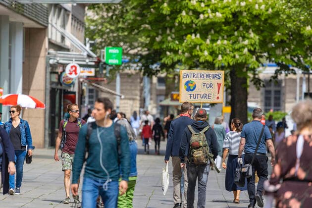 DEU, Germany, Baden Württemberg, Stuttgart, 24 04 2020 Effects of the Corona Crisis Fridays for Future, the protest of the youth against the climate policy of politics, flared up again tentatively in some places of the state capital Stuttgart