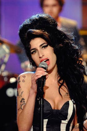 THE TONIGHT SHOW WITH JAY LENO, Amy Winehouse, (aired April 24, 2007), 1992-2009, photo: Dave Bjerke NBC Courtesy Everett Collection NBC Courtesy Everett Collection !ACHTUNG AUFNAHMEDATUM GESCHÃ„TZT! PUBLICATIONXNOTxINxCANxCHNxFRAxITAxJPNxNORxPOLxRUSxESPxUKxUSA Copyright: xNBC CourtesyxEverettxCollectionx TCDTOSH EC433