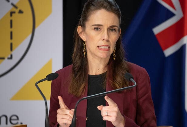 200427 WELLINGTON, April 27, 2020 Xinhua New Zealand s Prime Minister Jacinda Ardern speaks at a press conference on April 27, 2020, the final day of Alert Level 4, in Wellington, New Zealand New Zealand will move from COVID 19 Alert Level 4 to Alert Level 3 at 11 59 p m local time on Monday, relaxing on some businesses The country will stay in  - ZUMA XxjpbeE007208_20200427_PEPFN0A001 Copyright: xx