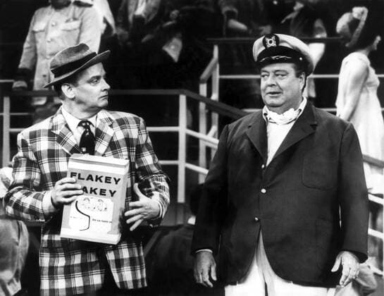 THE JACKIE GLEASON SHOW, Art Carney, Jackie Gleason, 1966-70 Courtesy Everett Collection !ACHTUNG AUFNAHMEDATUM GESCHÃ„TZT! PUBLICATIONXNOTxINxCANxCHNxFRAxITAxJPNxNORxPOLxRUSxESPxUKxUSA Copyright: xCourtesyxEverettxCollectionx TBDJAGL EC039
