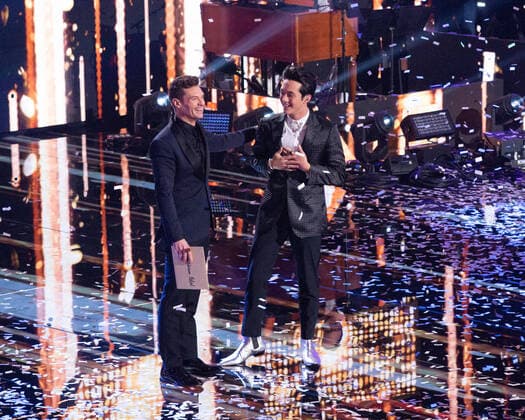 AMERICAN IDOL, from left: host Ryan Seacrest, Laine Hardy (winner), 218: Finale , (Season 17, ep. 1719, aired May 19, 2019). photo: Kelsey McNeal ABC courtesy Everett Collection TABLOIDS OUT; NO BOOK PUBLISHING WITHOUT PRIOR APPROVAL. NO ARCHIVE. NO RESALE. !ACHTUNG AUFNAHMEDATUM GESCHÃ„TZT! PUBLICATIONXNOTxINxCANxCHNxFRAxITAxJPNxNORxPOLxRUSxESPxUKxUSA Copyright: xABC CourtesyxEverettxCollectionx TCDAMID EC028