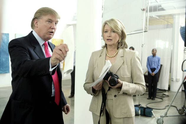 THE APPRENTICE: MARTHA STEWART, Donald Trump, Martha Stewart, Promo Shoot , (Season 1), 2005, photo: Virginia Sherwood NBC Courtesy: Everett Collection NBC Courtesy Everett Collection !ACHTUNG AUFNAHMEDATUM GESCHÃ„TZT! PUBLICATIONXNOTxINxCANxCHNxFRAxITAxJPNxNORxPOLxRUSxESPxUKxUSA Copyright: xNBC CourtesyxEverettxCollectionx TCDAPMA EC009