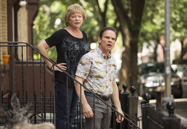 GIRLS, l-r: Becky Ann Baker, Peter Scolari in I Love You Baby (Season 5, Episode 10, aired April 17, 2016). ph: Craig Blankenhorn HBO courtesy Everett Collection HBO Courtesy Everett Collection !ACHTUNG AUFNAHMEDATUM GESCHÃ„TZT! PUBLICATIONXNOTxINxCANxCHNxFRAxITAxJPNxNORxPOLxRUSxESPxUKxUSA Copyright: xHBO CourtesyxEverettxCollectionx TCDGIRL EC259