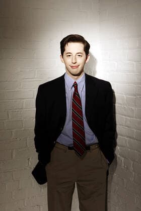LET S ROB..., (aka THE KNIGHTS OF PROSPERITY), Josh Grisetti, (Season 1), 2007. photo: Bob D Amico ABC Courtesy: Everett Collection ABC Courtesy Everett Collection !ACHTUNG AUFNAHMEDATUM GESCHÃ„TZT! PUBLICATIONXNOTxINxCANxCHNxFRAxITAxJPNxNORxPOLxRUSxESPxUKxUSA Copyright: xABC CourtesyxEverettxCollectionx TCDLERO EC009