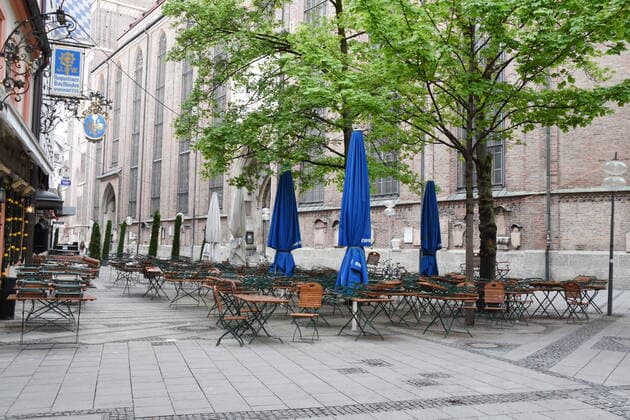 Thiereckstrasse Frauenplatz am Dom Restaurant and beer garden Closed due to Corona Virus Munich 29 04 20 Munich