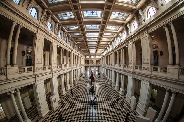 Interior of museum Copyright: PabloxCamacho B24701340