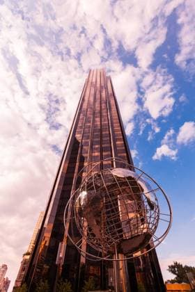 View of Trump International Hotel and Tower Copyright: PabloxCamacho B38202540