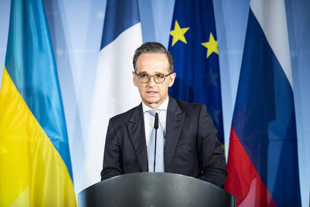 Heiko Maas, Bundesaussenminister, spricht zu den Medien nach einer Videokonferenz im N4-Format (Normandie-Format) mit den Aussenministern von Russland, Frankreich und der Ukraine zur aktuellen Lage in der Ost-Ukraine. Berlin, 30.04.2020. Berlin Germany *** Heiko Maas, German Foreign Minister, speaks to the media after a video conference in N4 format Normandy format with the Foreign Ministers of Russia, France and Ukraine on the current situation in Eastern Ukraine Berlin, 30 04 2020 Berlin Germany Copyright: xFlorianxGaertner photothek.netx