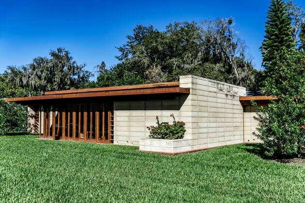 Usonian house designed by Frank Loyd Wright for Florida Southern College. NR H&M H Copyright: xJohnxGreim LOOPxIMAGESx JGM00520WT001